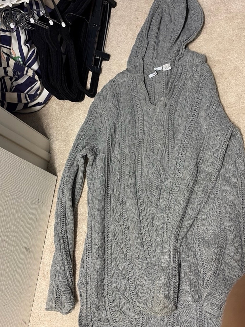 eight eight eight Men's Gray Cable-Knit V-Neck Hooded Sweater